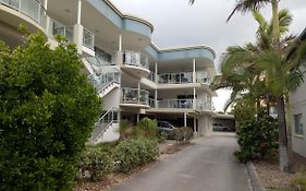 Cranbourne Court Beachside Apartments